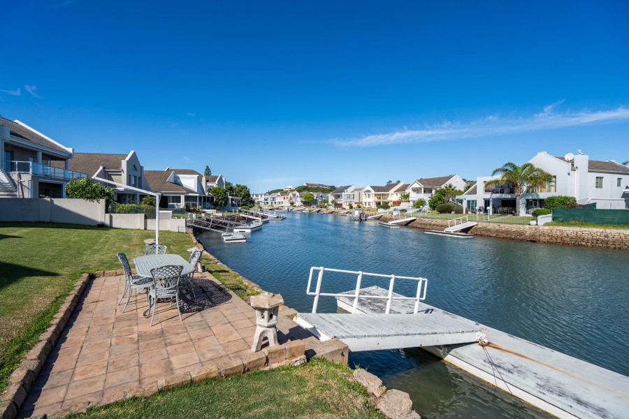 7 Bedroom Property for Sale in Royal Alfred Marina Eastern Cape